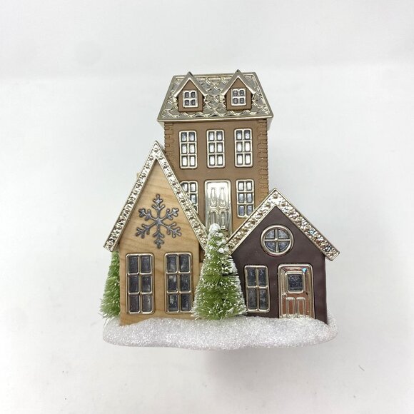 Bath & Body Works Holiday Village Wallflower Fragrance Plug Winter Decor - Picture 6 of 7